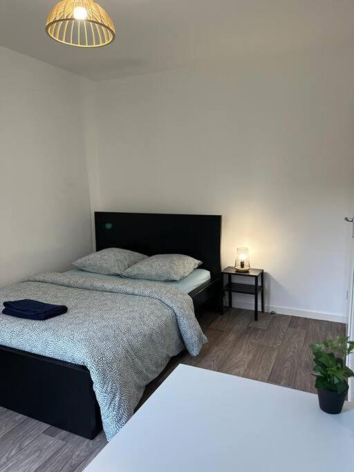 Appartement F2 De Haut Standing En Hypercentre Avec Jardin Prive A 270 M De La Gare De Mantes ! 외부 사진