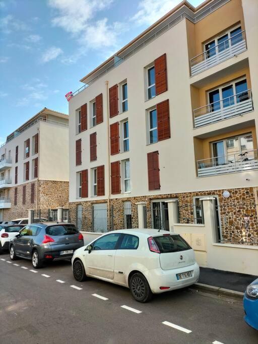 Appartement F2 De Haut Standing En Hypercentre Avec Jardin Prive A 270 M De La Gare De Mantes ! 외부 사진