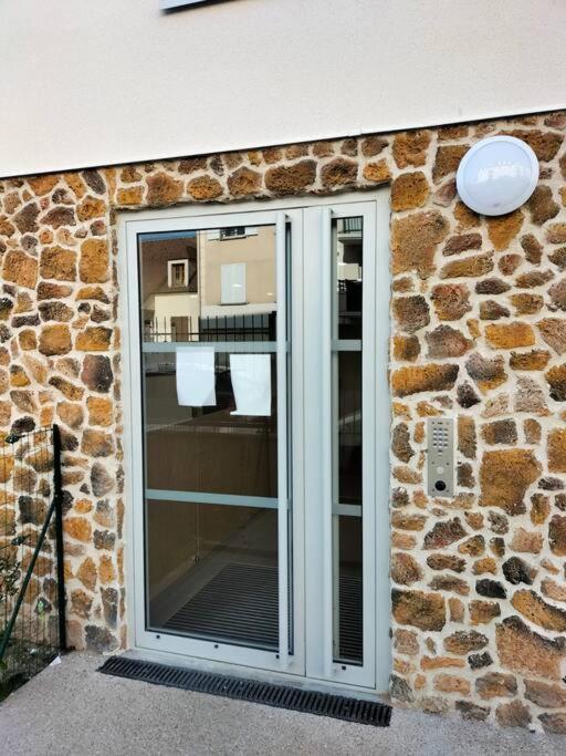 Appartement F2 De Haut Standing En Hypercentre Avec Jardin Prive A 270 M De La Gare De Mantes ! 외부 사진