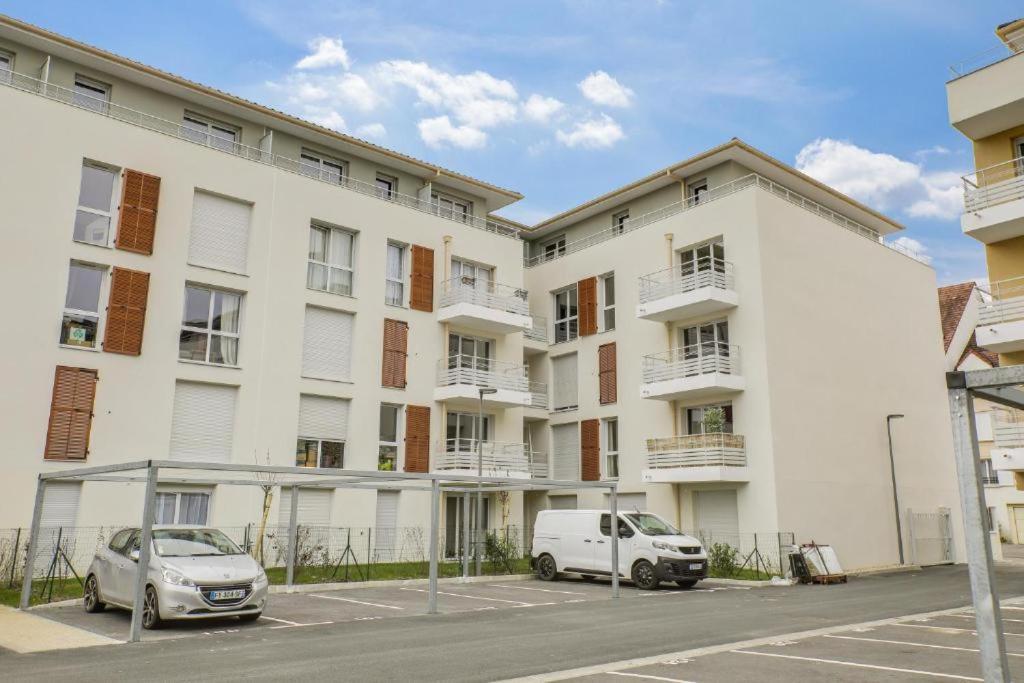Appartement F2 De Haut Standing En Hypercentre Avec Jardin Prive A 270 M De La Gare De Mantes ! 외부 사진